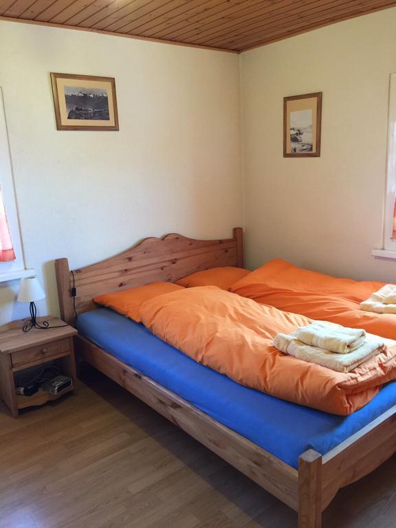 Le Central - Chambres D'Hote Grône Habitación foto